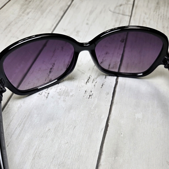 Michael Kors Women's Sunglasses with Black Frame and Purple Lenses - Picture 5 of 7